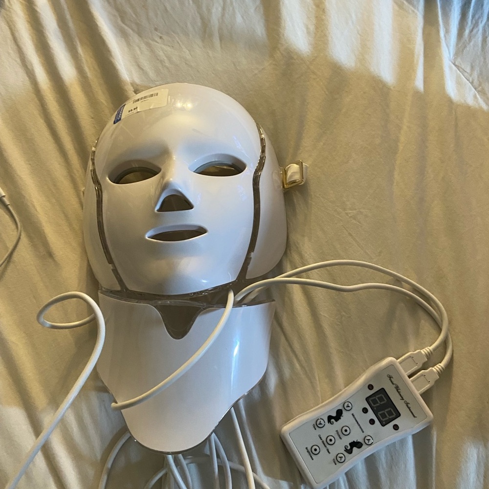 White Light Therapy Skincare Tool with Contoured Design